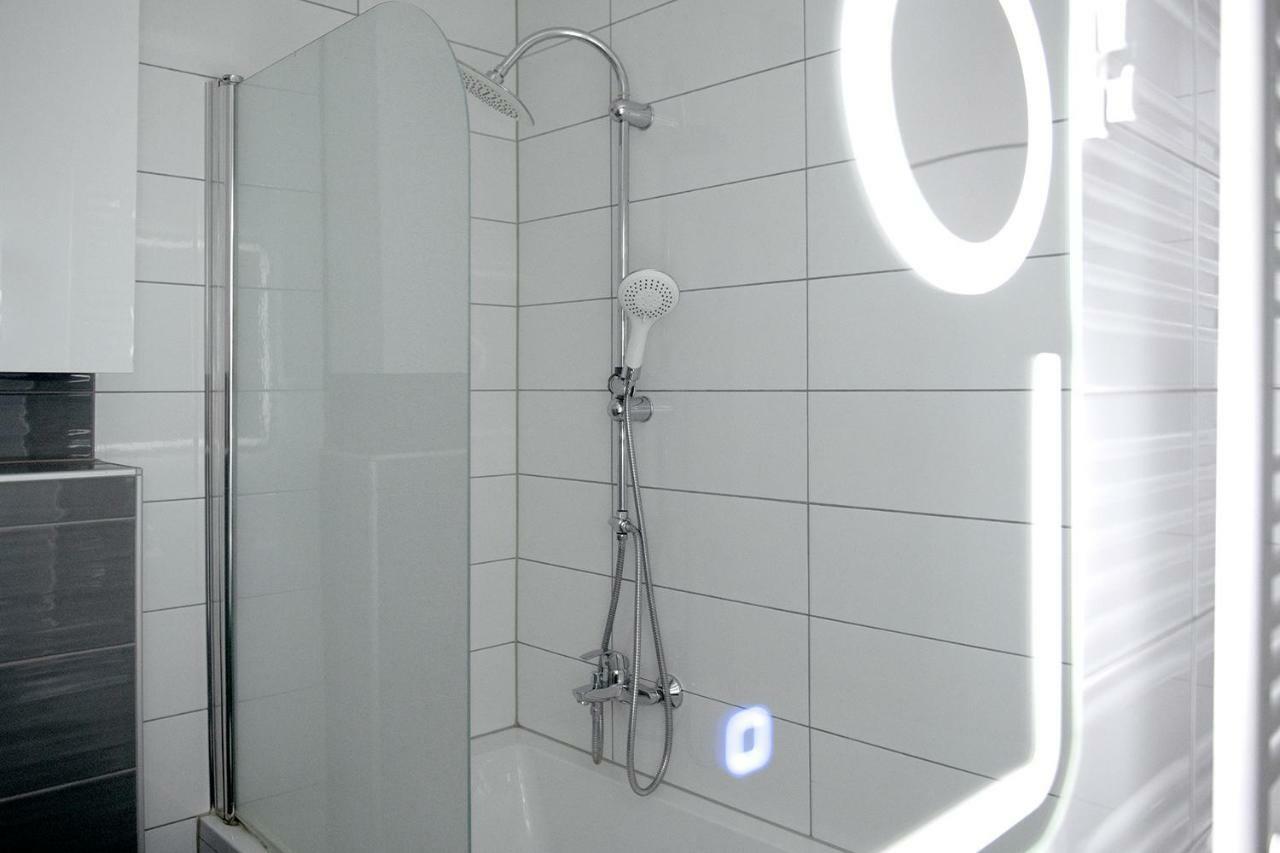 Flexible Selfcheckins 7 - Zagreb - Garage - Electric Vehicle Ccharger - Loggia - New - Luxury - Apartments Repinc 7 מראה חיצוני תמונה