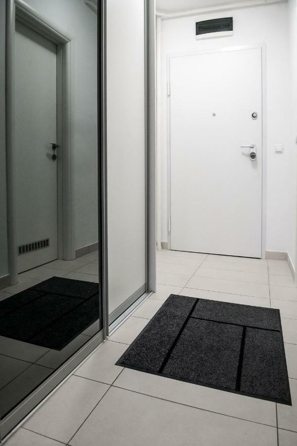 Flexible Selfcheckins 7 - Zagreb - Garage - Electric Vehicle Ccharger - Loggia - New - Luxury - Apartments Repinc 7 מראה חיצוני תמונה