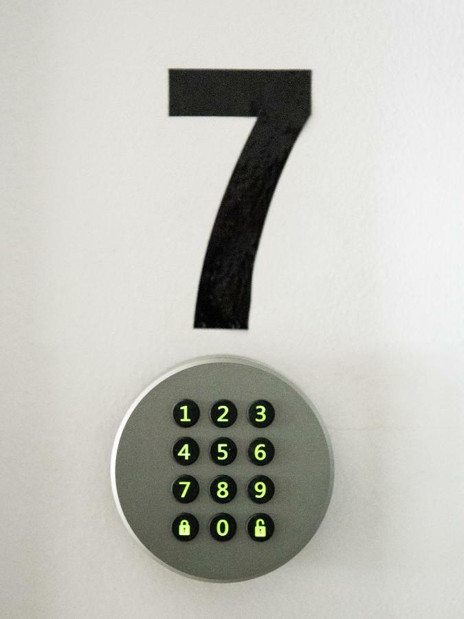 Flexible Selfcheckins 7 - Zagreb - Garage - Electric Vehicle Ccharger - Loggia - New - Luxury - Apartments Repinc 7 מראה חיצוני תמונה